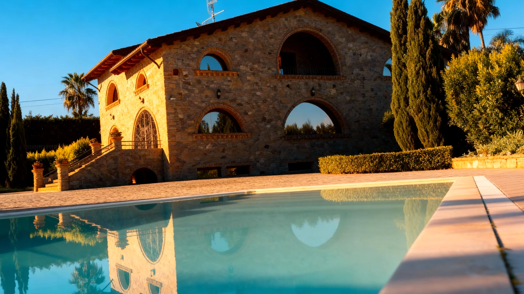 Un posto al sole 2025-12-23T14:39:22.808Z"