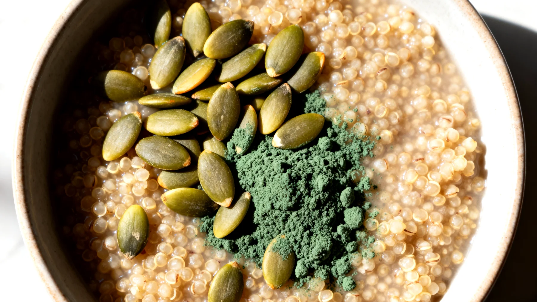 Amaranto con semi di zucca e spirulina"